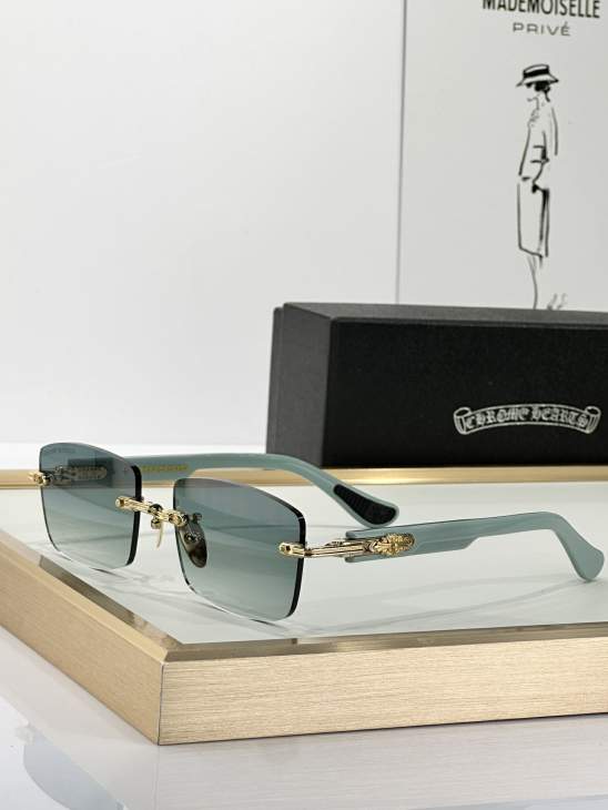 Picture of Chrome Hearts Sunglasses _SKUfw76325162fw